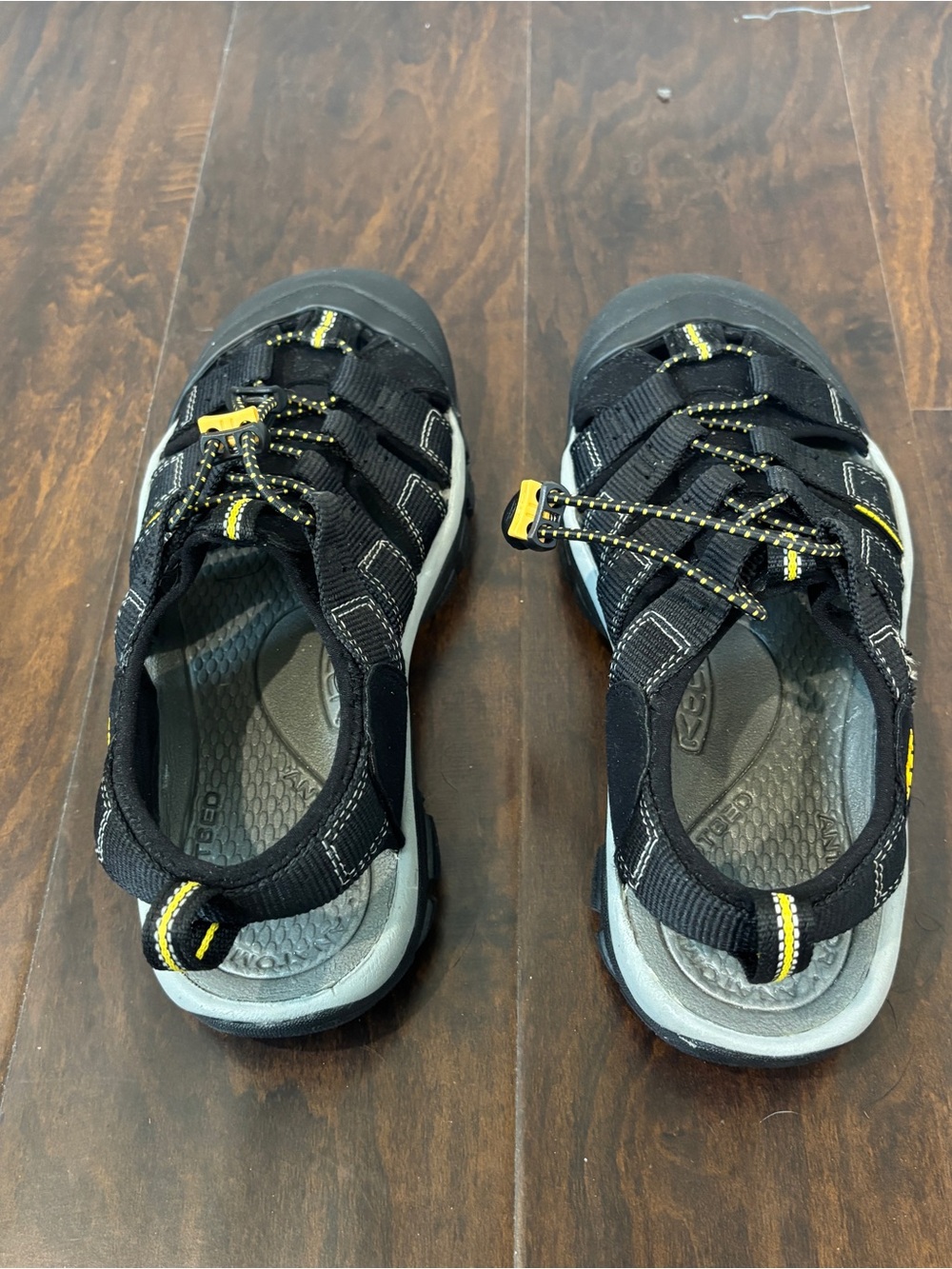Keen Men's Newport H2 Sandal - Picture 8 of 10